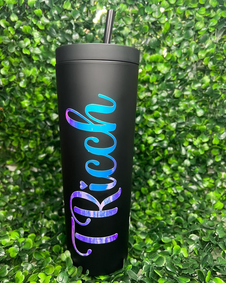 creativeallybds's tweet photo. It’s the holographic butterflies for me 🦋

𝙒𝙝𝙖𝙩 𝙖𝙧𝙚 𝙮𝙤𝙪 𝙜𝙚𝙩𝙩𝙞𝙣𝙜 𝙤𝙣 𝙮𝙤𝙪𝙧𝙨?

#creativeallybds #smallbusiness #tumblers #skinnytumbler #winetumbler #crafteroftwitter #craft #barbados #barbadosmade #blackownedbusiness https://t.co/VS9foiHq0f
