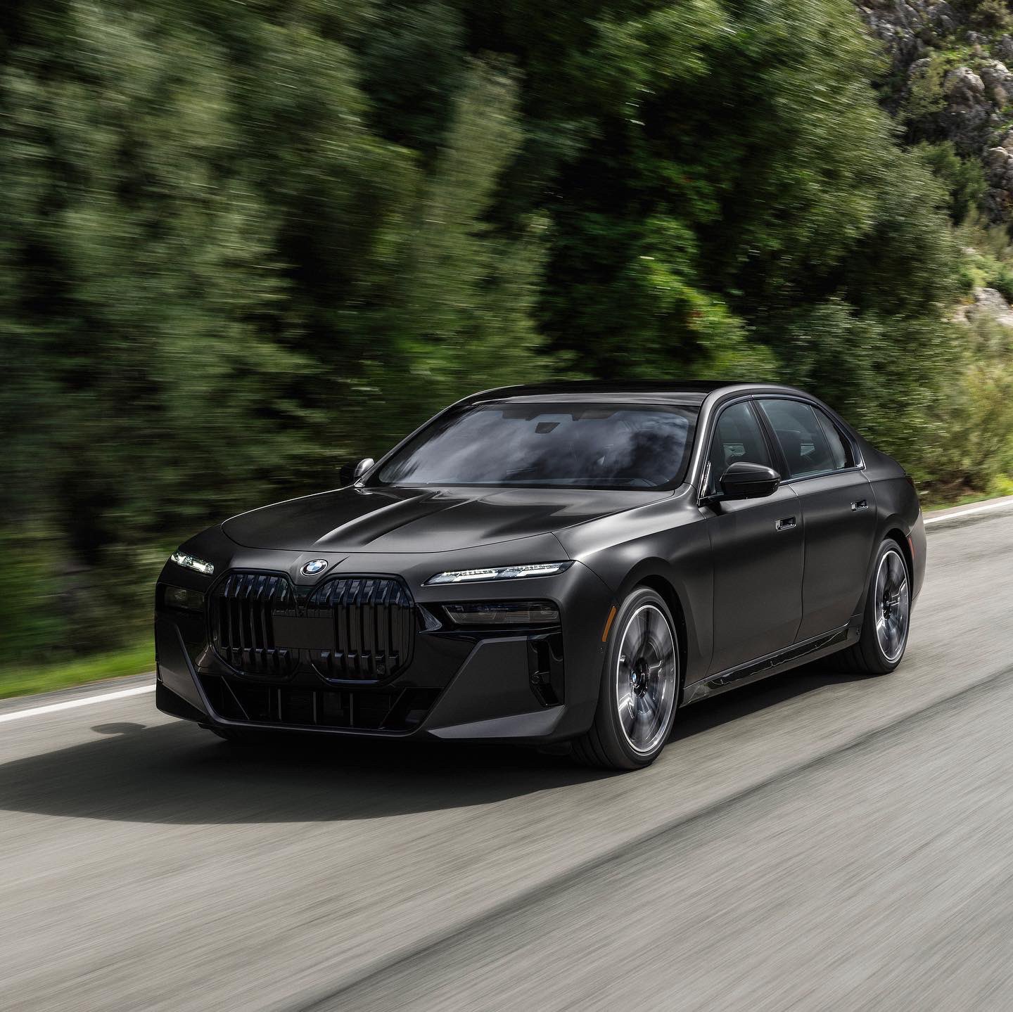 Bmw m760i. новая бмв 7 2022. S i 2023. S i 2023. бмв 7 седан 2021.