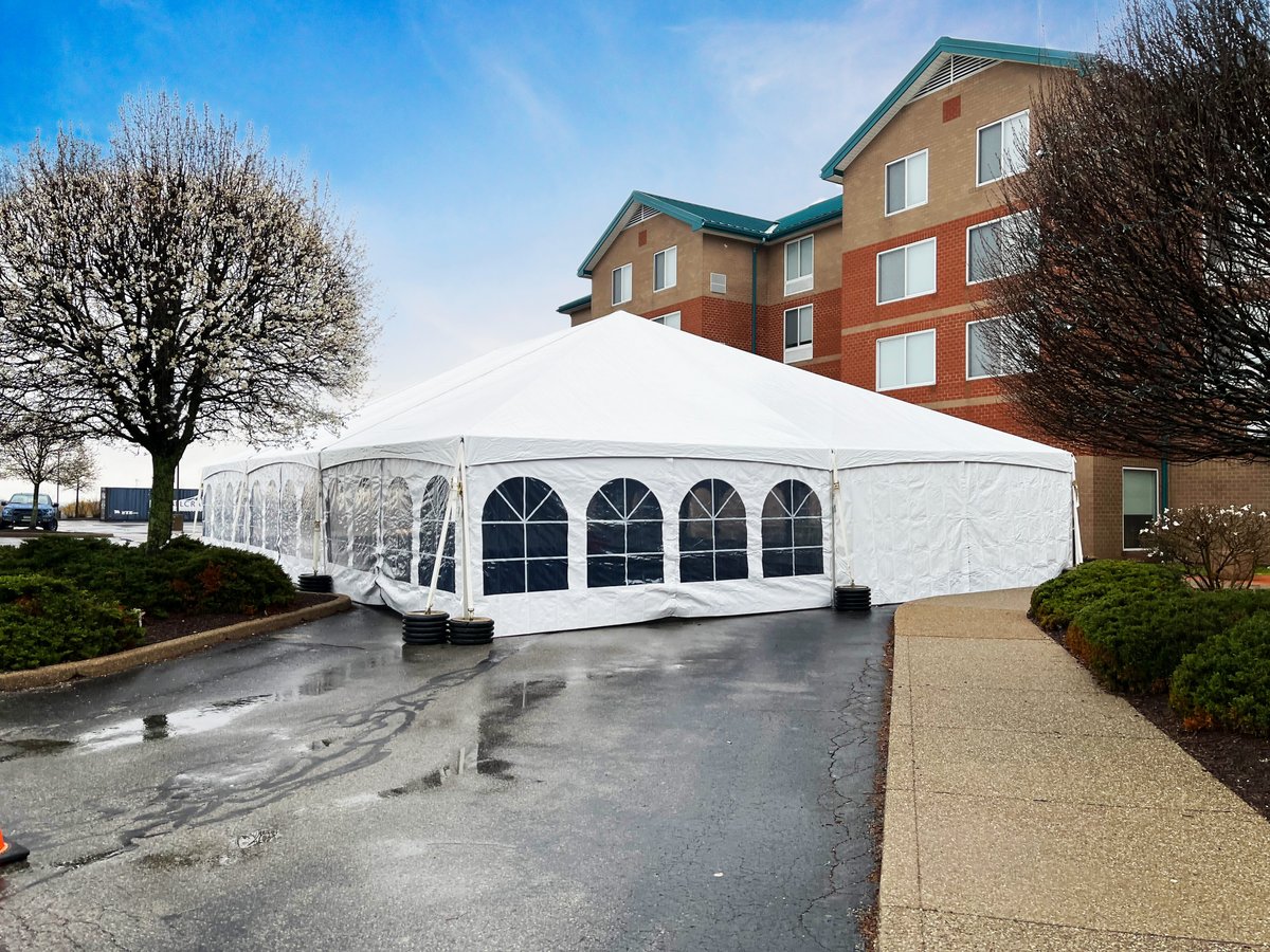 jacksonsPGH's tweet image. The Terrace at Jacksons is open!

While we continue our work on re-opening the main dining area at Jacksons, the Terrace will provide a private space with a full menu. This will feature our live music events every Friday night starting with JoLo this week.