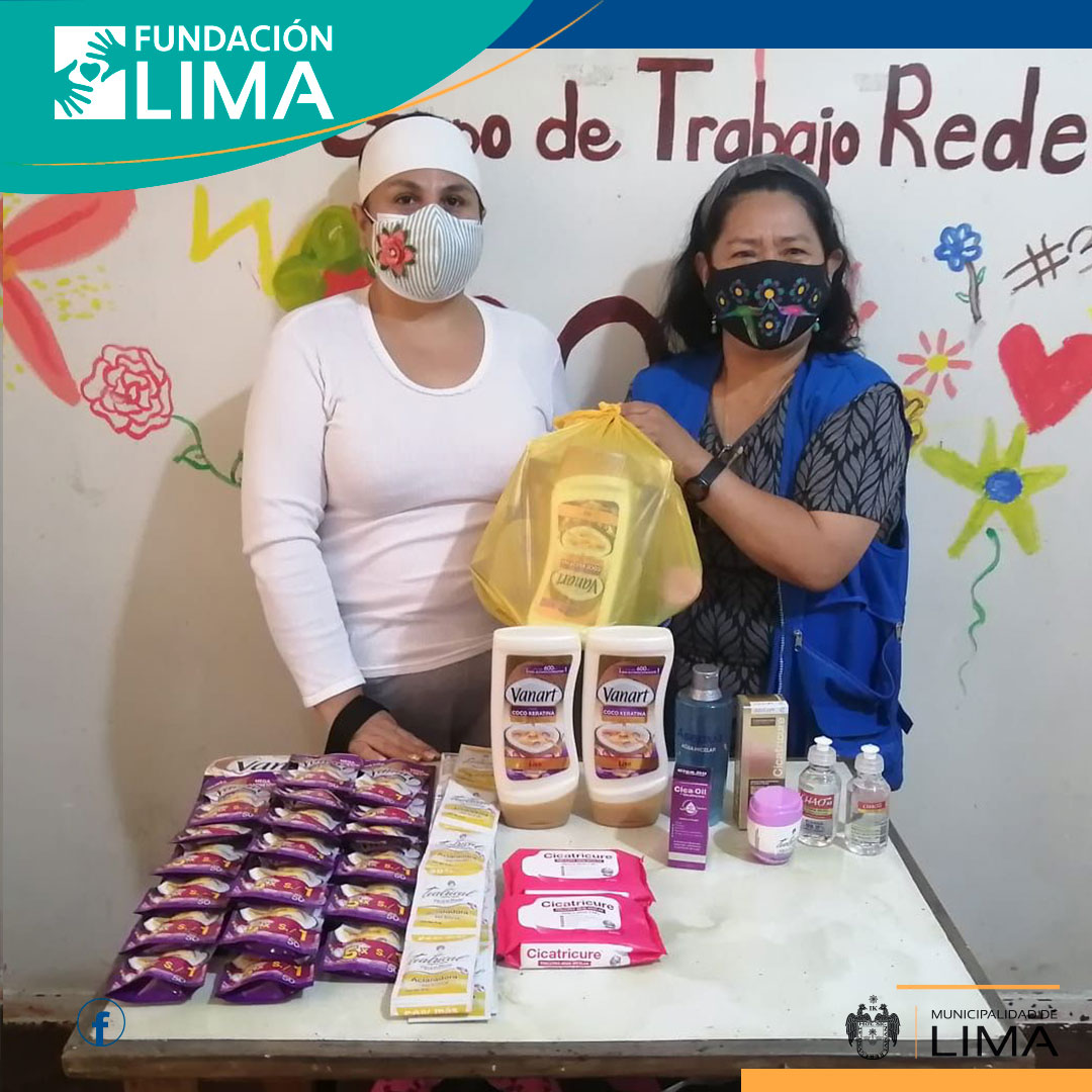 FundacionLima's tweet photo. Firmes a nuestro compromiso de ayuda, este domingo 17 de abril estuvimos presentes junto con las trabajadoras del hogar, ASOCIACION GRUPO DE TRABAJO REDES – AGTR (La casa de Panchita), llevando kits de productos para uso personal valorizados en S/2,351.50 soles. https://t.co/myonh8KBsS