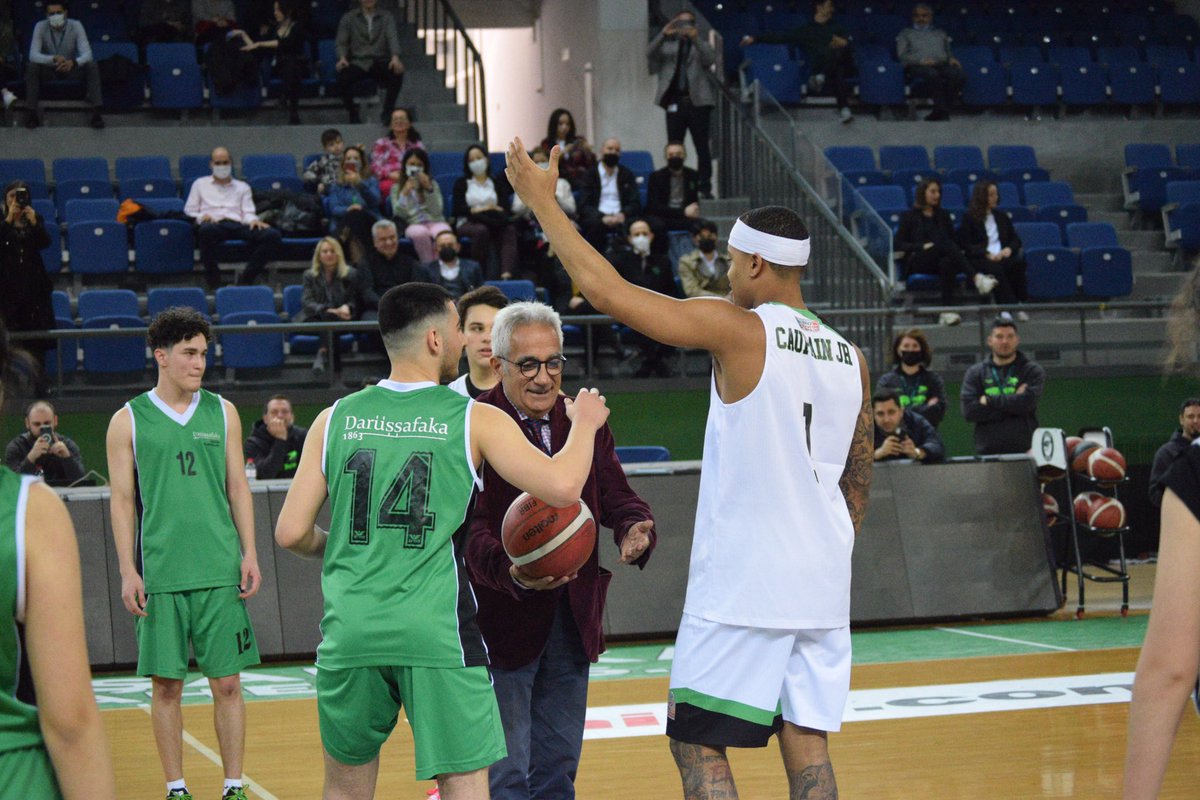 dackabasket's tweet photo. 🌟 DAÇKA ALL-STAR ‘22

Bugün Darüşşafaka Ayhan Şahenk Spor Salonu’nda oynanan karşılaşmada Darüşşafaka Lisesi Basketbol takımı, Darüşşafaka’ya karşıydı. https://t.co/JalQBbAKUa