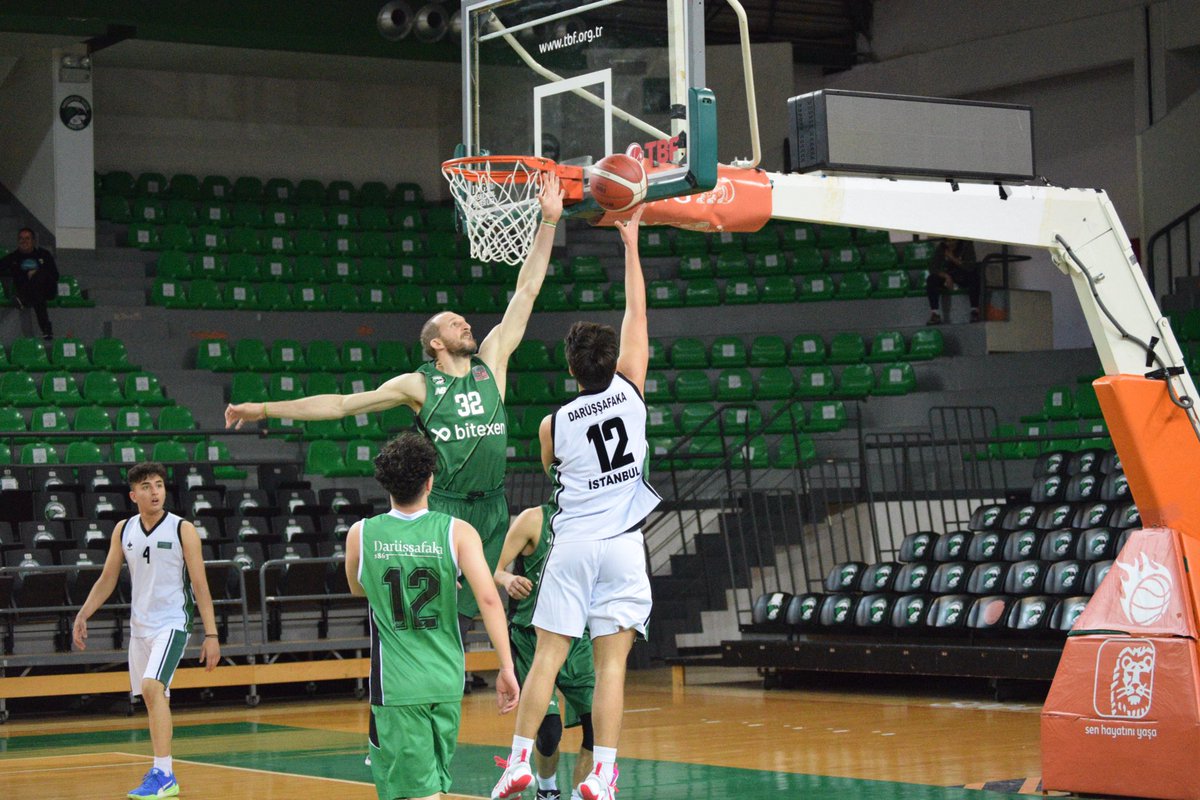 dackabasket's tweet photo. 🌟 DAÇKA ALL-STAR ‘22

Bugün Darüşşafaka Ayhan Şahenk Spor Salonu’nda oynanan karşılaşmada Darüşşafaka Lisesi Basketbol takımı, Darüşşafaka’ya karşıydı. https://t.co/JalQBbAKUa