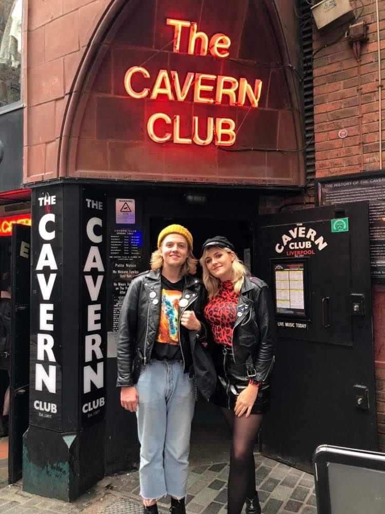 SIT DOWN tweet media