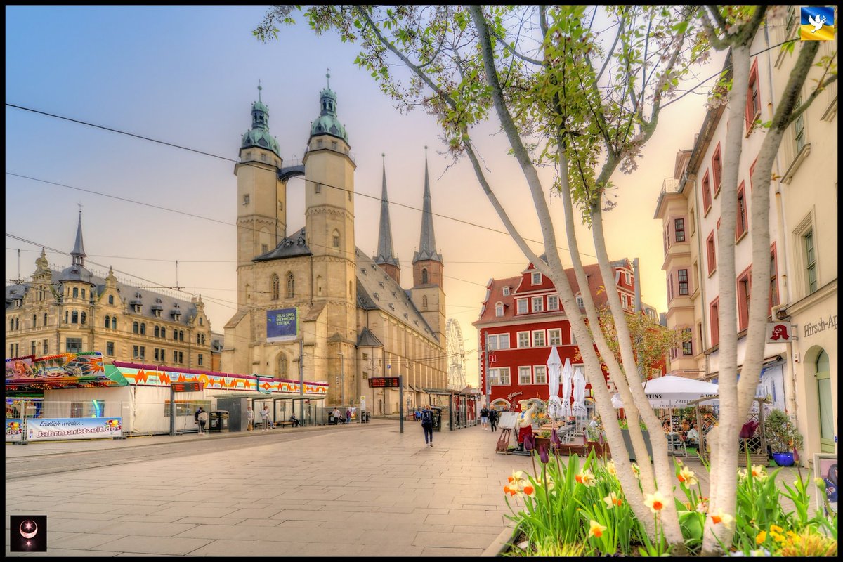 #Halle Frühling auf dem abendlichen Marktplatz. Bleibt gesund und munter!!!☮