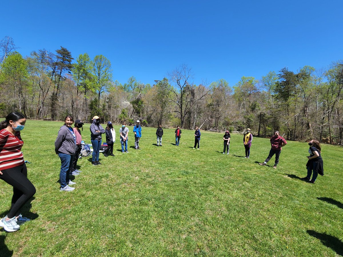 GrahamParkMS's tweet photo. 8th Grade students getting ready for the 1st Day of @NatureBridge #GPYOUKNOW #GPMATHSCI https://t.co/60ispR80Y4