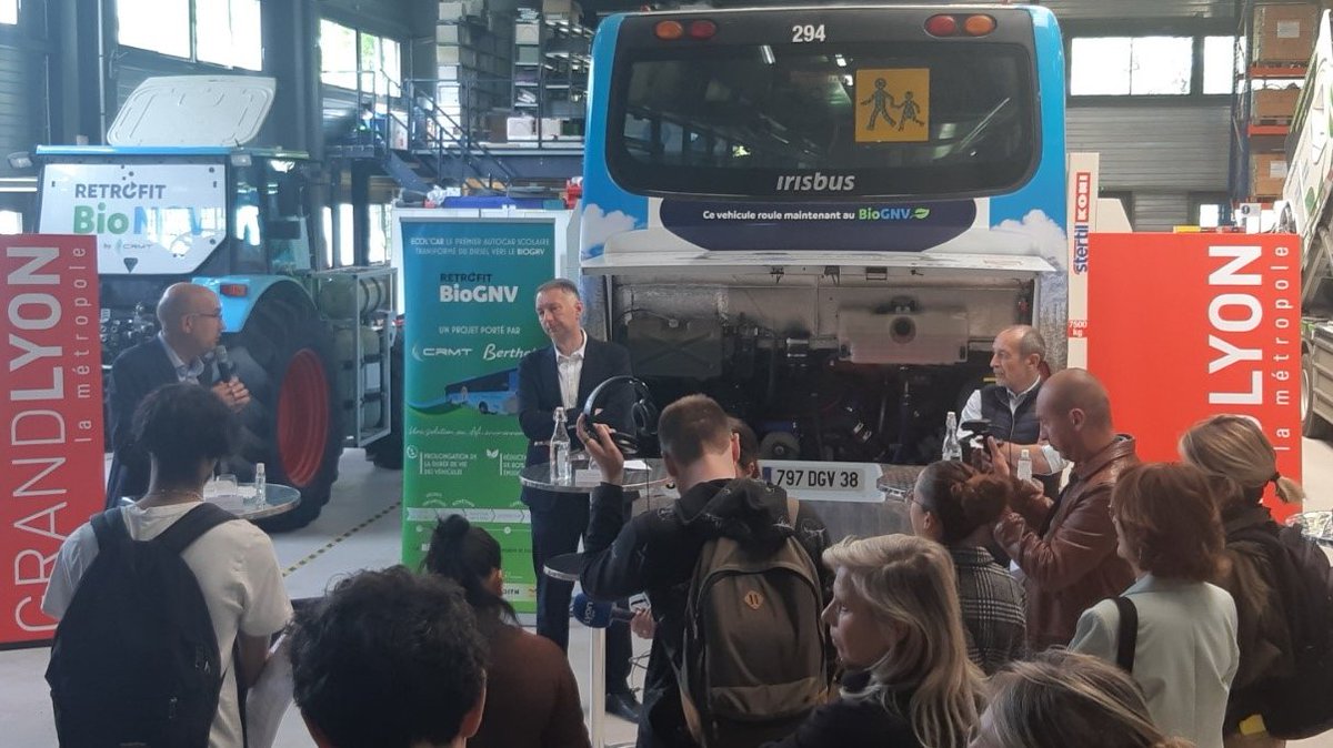 Armanet Guilhem (@guilhemarmanet) on Twitter photo Sobriété !
Prolonger la vie de véhicules, circuler en #ZFE avec 1 coût divisé par 2.
Avec nos partenaires, nous avons présenté <a href="/grandlyon/">Métropole de Lyon</a> le 1er car scolaire rétrofit #bioGNV.
80% CO2 en moins, 50% NOx en moins.
Concernés: 1500 cars en @Auvergnerhalpes, 17000 en France.
Vite! Sobriété !
Prolonger la vie de véhicules, circuler en #ZFE avec 1 coût divisé par 2.
Avec nos partenaires, nous avons présenté <a href="/grandlyon/">Métropole de Lyon</a> le 1er car scolaire rétrofit #bioGNV.
80% CO2 en moins, 50% NOx en moins.
Concernés: 1500 cars en @Auvergnerhalpes, 17000 en France.
Vite!