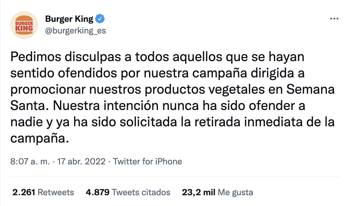 Angelica_CastM's tweet photo. En España, Burguer King 🍔 lanzó una campaña creativa para promocionar sus hamburguesas sin carne en tiempos de cuaresma.
Poco después  #BoicotBurgerKing se volvió tendencia y Burguer King salió con una disculpa pública.
 
¿Qué falló en esta campaña? 😵‍💫 https://t.co/ne3l3Vz2Sr