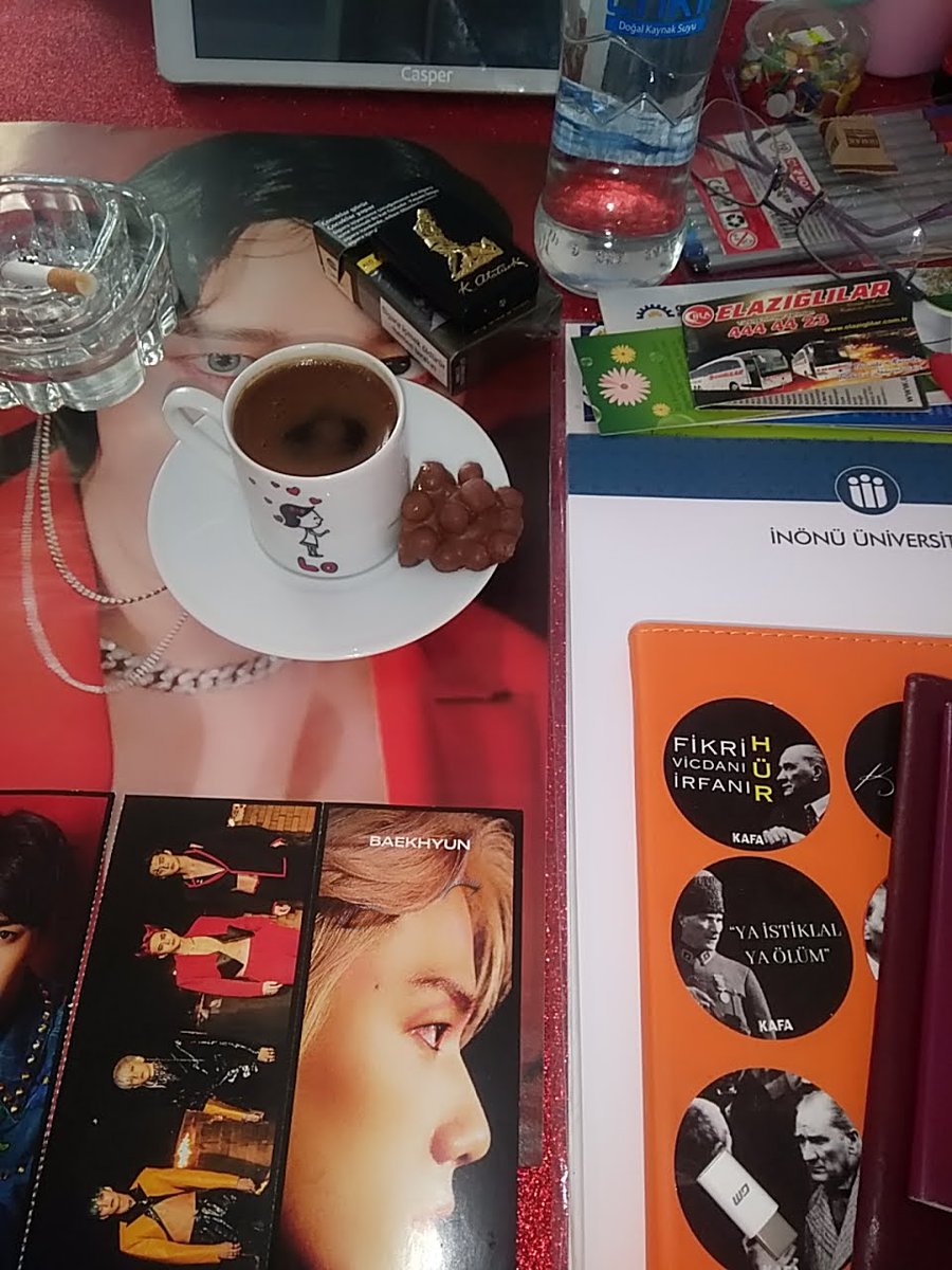 Günün başladığı ve akşama bıraktığı saatleri seviyorum😍😍
Bi türk kahvesi yapıp yorgunluğu atmak iyi geliyor🍫☕