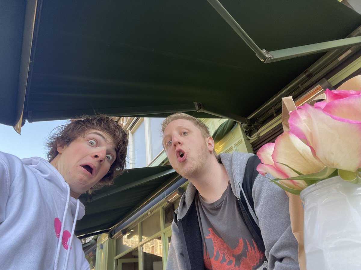 TubboLive's tweet photo. HAD A WONDERFUL DAY IN AMSTERDAM HOLY CRAP :)) https://t.co/gFkHORuKgO