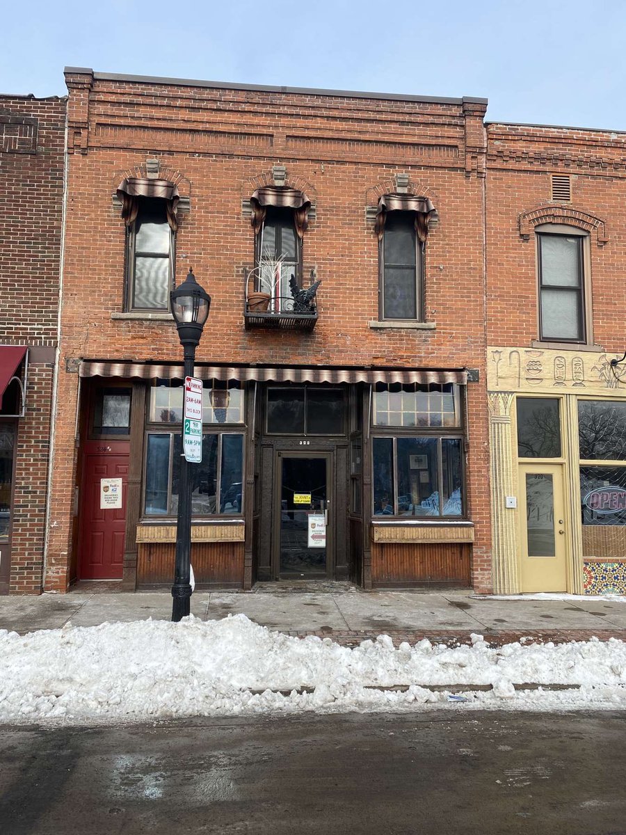 DivesOfWI's tweet photo. YOU HAVE WAITED LONG ENOUGH: 16 BARS STARTED, ONLY ONE MAY WIN! 

The Joynt, @CityofEauClaire 

v.

Nick's on Second, Plattville
@nicksonsec 

VOTE BELOW, voting is open for 24 hours! https://t.co/FCdry6alMb