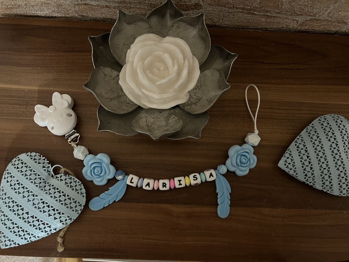 Mdveon's tweet photo. Starting to sell those cute pacifier chains they are made out of silikon :) for informations dm me or visit my instagram :mdbabybunny  #pacifier #pacifierchain #Amigurumi #babytoys #baby #babystore #babyshower #babygifts #handmade #sale #store #kids #kidstoys #babygirl https://t.co/rtyKyySvep