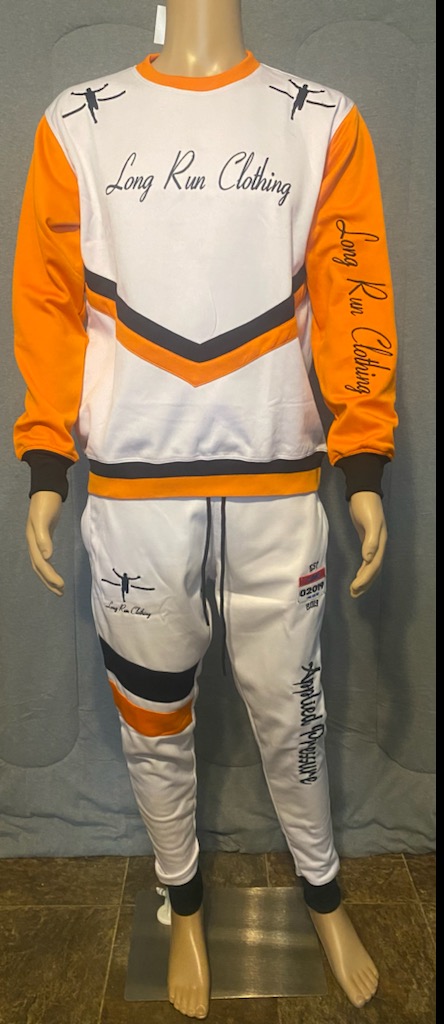 LREDnell's tweet photo. https://t.co/o3jQNtpNxv
New Sweatsuit drops are in... Get yours today!! Don't miss out... These will sell out... #LongRunEnt #LongRunClothing #AppliedPressure #CatchOnOrCatchUp https://t.co/fwgOziB7lA
