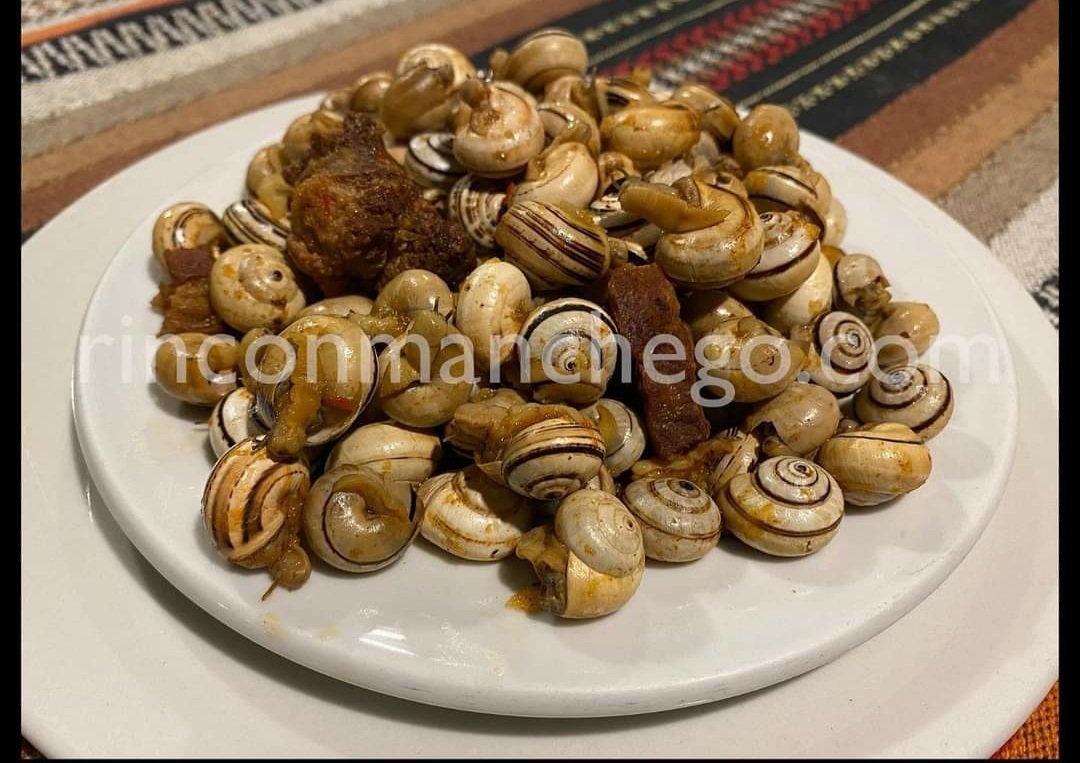 RinconManchego's tweet photo. 🐌¡LOS PRIMEROS DE LA TEMPORADA!🐌
Ya puedes venir a disfrutarlos🤤😋
#caracoles https://t.co/2pIbGE4aRO