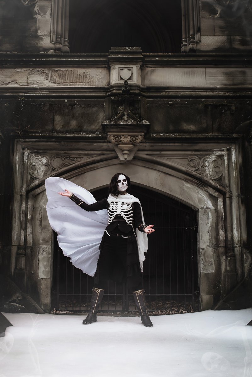FeylynRose's tweet photo. I pray the tomb is shut forever, I pray the rock is never rolled away
Harrowhark Nonagesimus, Reverend Daughter of the Ninth House.
๐ธjrdboudiebabes
#TheLockedTomb #HarrowTheNinth #HarrowCosplay #harrowharkcosplay #TheLockedTombCosplay https://t.co/05s6TLFaZt
