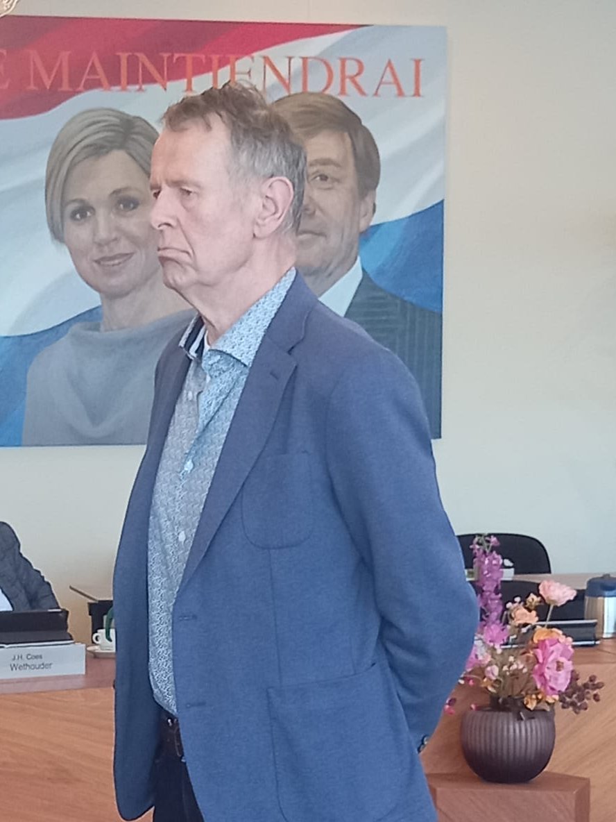 🥳Janke Nieboer, Daphne Oude Luttikhuis en Aalsen Everts zijn geïnstalleerd als schaduwfractie. Van harte gefeliciteerd👏en veel succes!  #Wierden #Enter #lokaal #gemeenteraad