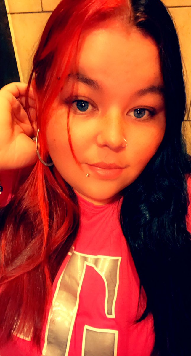 cballin178's tweet photo. @TMobileGear @TMobileGear #tmobilegear https://t.co/kdDNOXz1e8