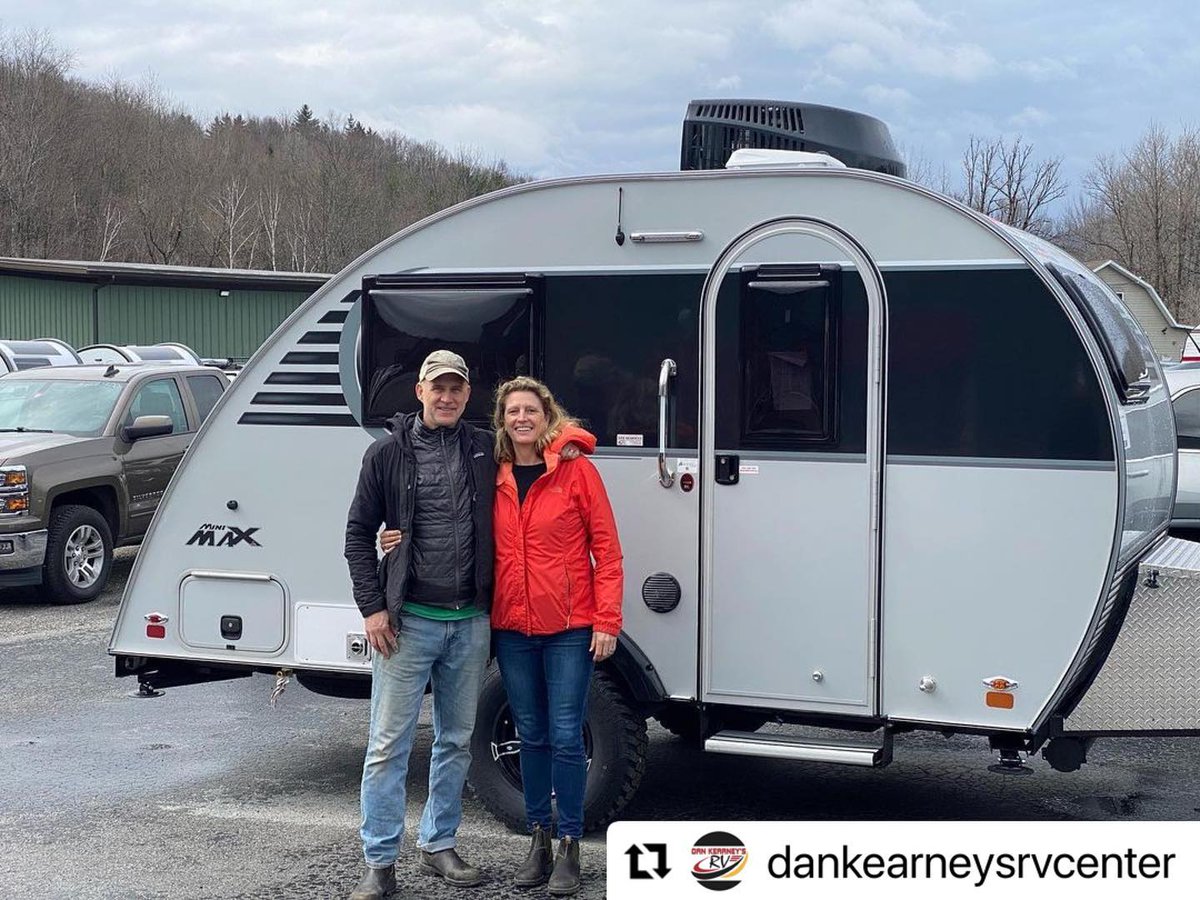 golittleguy's tweet photo. Welcome to the family! 🥳 @dankearneysrvcenter
・・・
Dave and Joan, it was great meeting you and your friend. I hope all of you have a wonderful summer traveling!! Thank you for your business!! https://t.co/Z93PErtx5C