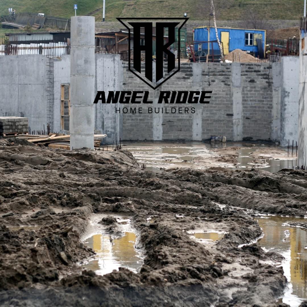 ARPconstruction's tweet image. It is common for the spring season to bring rain to the NTX area. 
 It's important to keep in mind that spring showers can cause safety issues for construction work, such as slips and falls on muddy surfaces. Be sure to walk carefully on wet surfaces and wear slip-resistant shoes