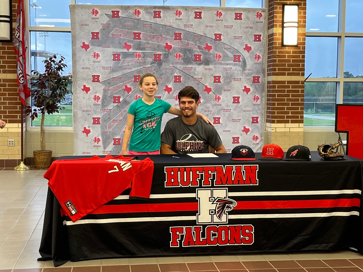 Congrats to <a href="/chance_partain/">Chance Partain</a> for signing with Alvin.