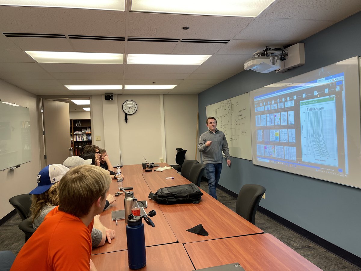 AUScienceEng's tweet image. Alumnus Ryan Stuthers (EE, 2020) shared about the power distribution industry to upper level engineering students. Students get regular opportunities to learn from industry professionals in our programs.