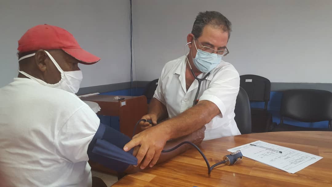 DelvisDra's tweet photo. Continuamos con las actividades de Intervención esta vez en nuestro Centros de Trabajo "EQUIVAR" con acciones de Promoción de Salud. Todo por mejorar calidad de vida de nuestro trabajadores.
#VamosConTodos
#CubaViveYTrabaja 
#CardenasEnVictoria 
@JudithGSerra  @DrPorfirioMont https://t.co/lkF1ea1sLA