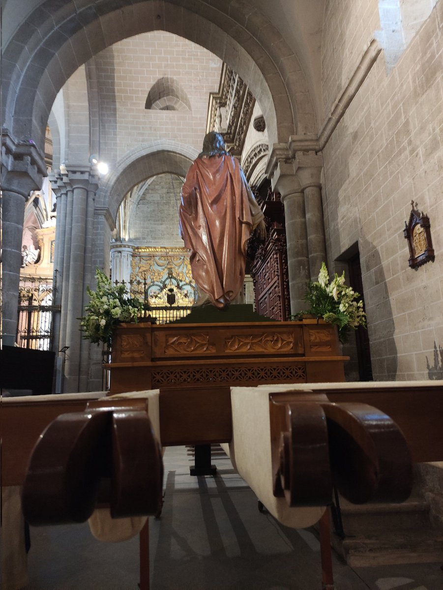 No paro de pensar en #SemanaSantaZamora, todavía es pronto para olvidar. 🥺😅