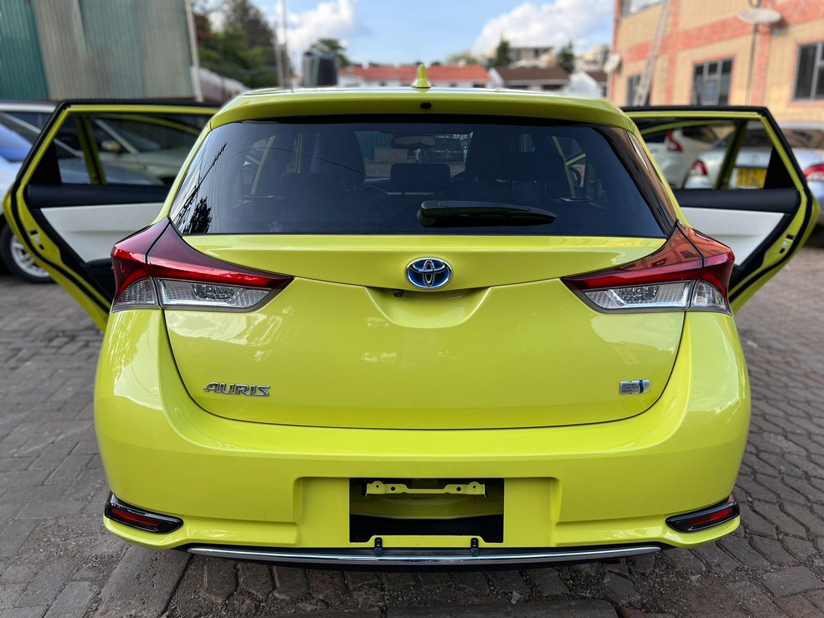 boujeeautos's tweet photo. Toyota Auris :: Hybrid :: Year 2015 :: 1800cc :: Leather interior :: Steering Controls 

✅Cash Offer Kshs 1,680,000

✅Bank Asset from 70% and up to 5 Years Repayment.

✅ Call , Sms Or WhatsApp us for details and requirements.

☎  Carol    ::  0724809179 https://t.co/wNGNvnMk1m