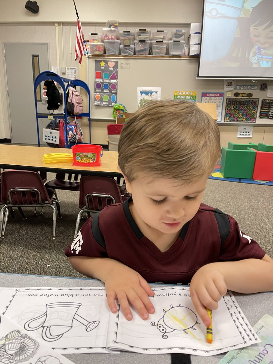 College day shirt! Go Aggies✨ <a href="/HumbleISD_OE/">Oaks Elementary</a> <a href="/MsDriver_OE/">Jeni Driver</a> <a href="/Ms_GardnerOE/">Sarah Gardner</a>
