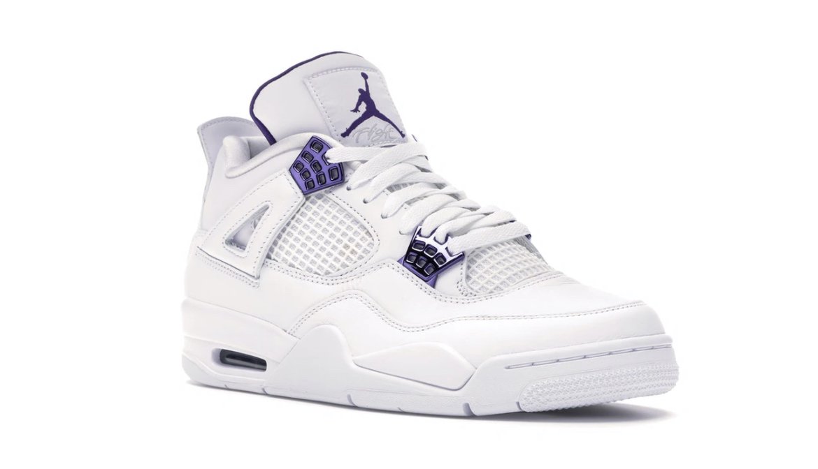 We are giving away a pair of Jordan 4 Retro Metallic Purples to one lucky winner!

To enter:

1. Follow us
2. Like and retweet this tweet. 
3. Post proof in the giveaway-proof channel in our discord. 

Giveaway ends in 72 hours good luck!