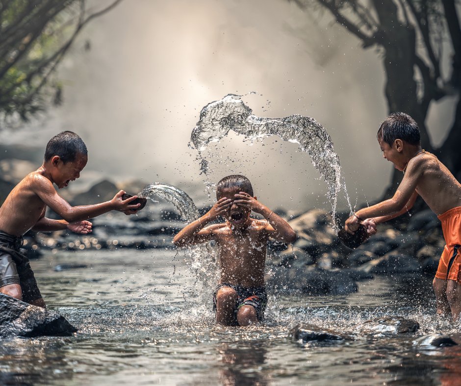 Did you know that... only 2.5% of the Earth's water is considered fresh? As the following article hubs.li/Q018sSnT0 indicates, the ONU recognizes access to this resource as a right and calls to work to achieve it. In Fregata Space, we fight for its preservation.