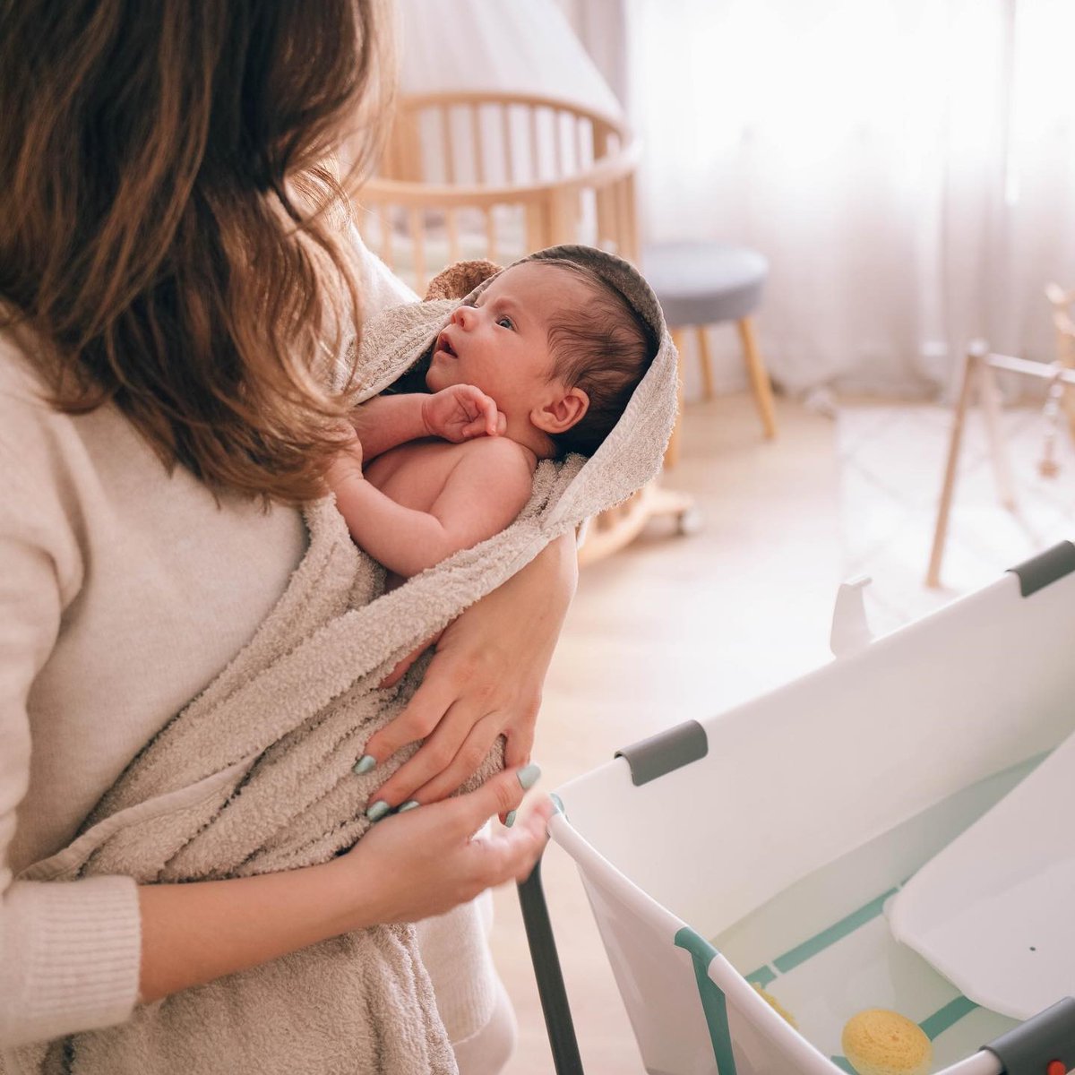 StokkeBaby's tweet photo. With Stokke Flexi Bath, you can bring bathtime to wherever you are. 🛁
The Flexi Bath Stand brings you and your baby even closer for special bonding time.
#babybath #babiesfirstbath #babybathtub #flexibath
📸: @angicupcakes https://t.co/7eiaRBj1vF