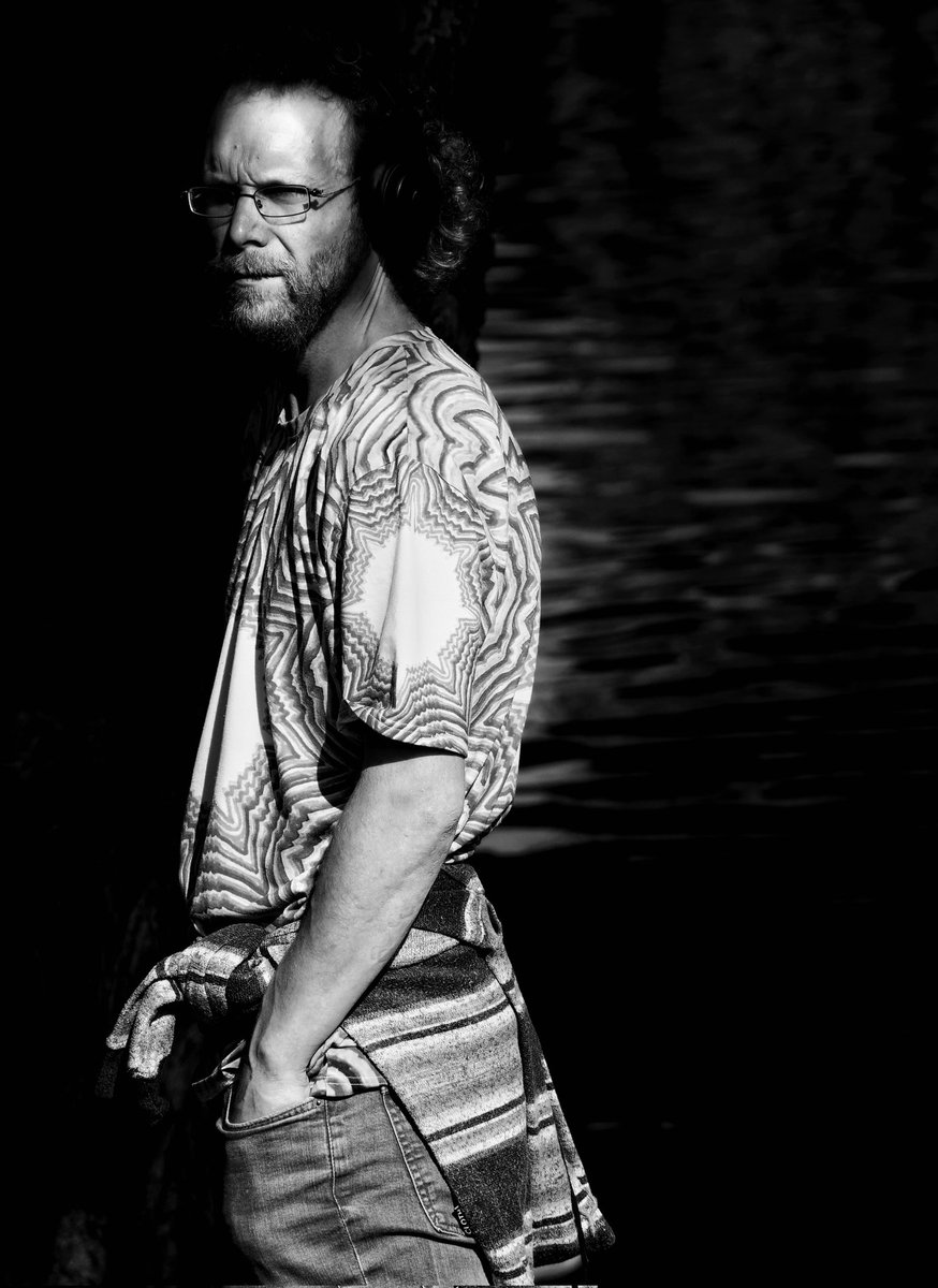 dengelsmanphoto's tweet photo. Humans of Camden Town ☯️
#streetphotography #candid #streetportrait #humansoflondon #streetsoflondon #camdentown https://t.co/1F0gik1p7q