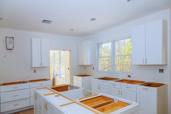 UplandRemodeler's tweet photo. Cabinets painted in exuberant hues may be trending, but white kitchen cabinets never goes out of style. Let licensed, experienced #UplandContractor Herb help you install new #kitchencabinets! Free estimate (909) 525-8453.

#kitchencontractor #kitchenremodel https://t.co/9S9Fxb3ajj