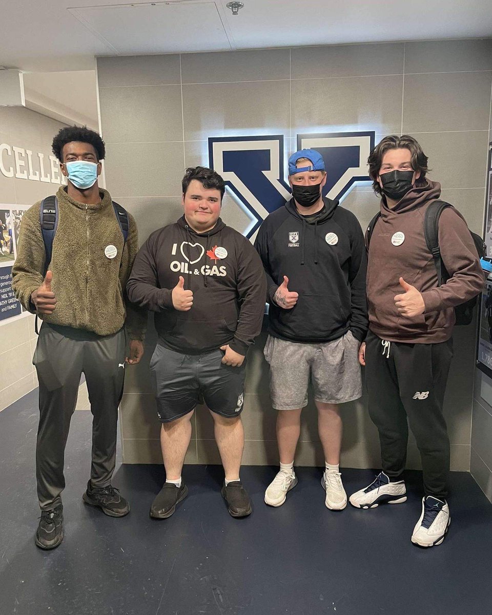 StFXFootball's tweet photo. X-Men Football was proud to support such an important cause.  Here are a few photos of some of our players after they decided to Join Gail's Fight

Please take a few minutes to @joingailsfight. 

Join the stem cell registry today at https://t.co/HBR09nuijb https://t.co/eaACuF7L9I