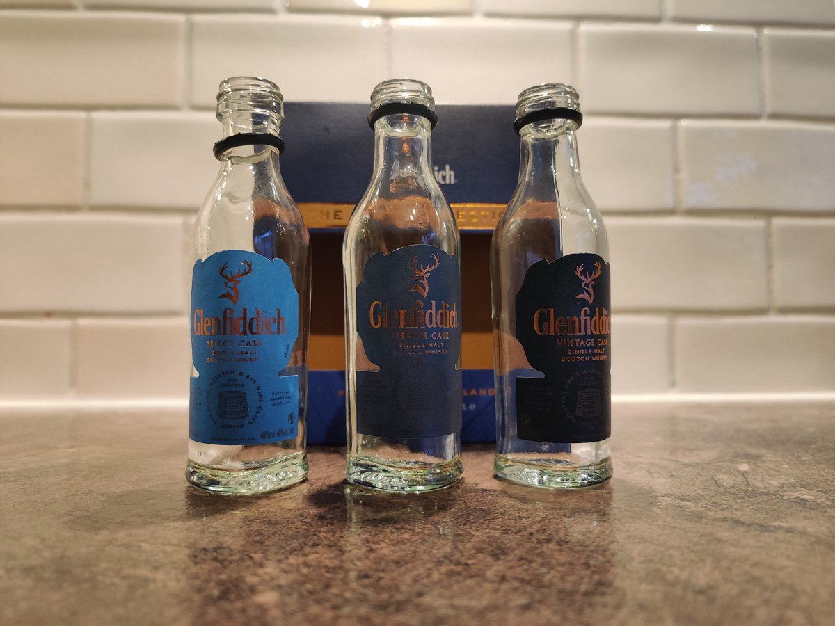 MarcosWhiskies's tweet photo. Whisky Tasting Glenfiddich The Cask Collection (5/5) : Select Cask, Reserve Cask and Vintage Cask.
For me the Reserve Cask was the best
#whiskytasting #whisky @glenfiddichwhisky #selectcask #reservecask #vintagecask https://t.co/wrfG3CxXKx