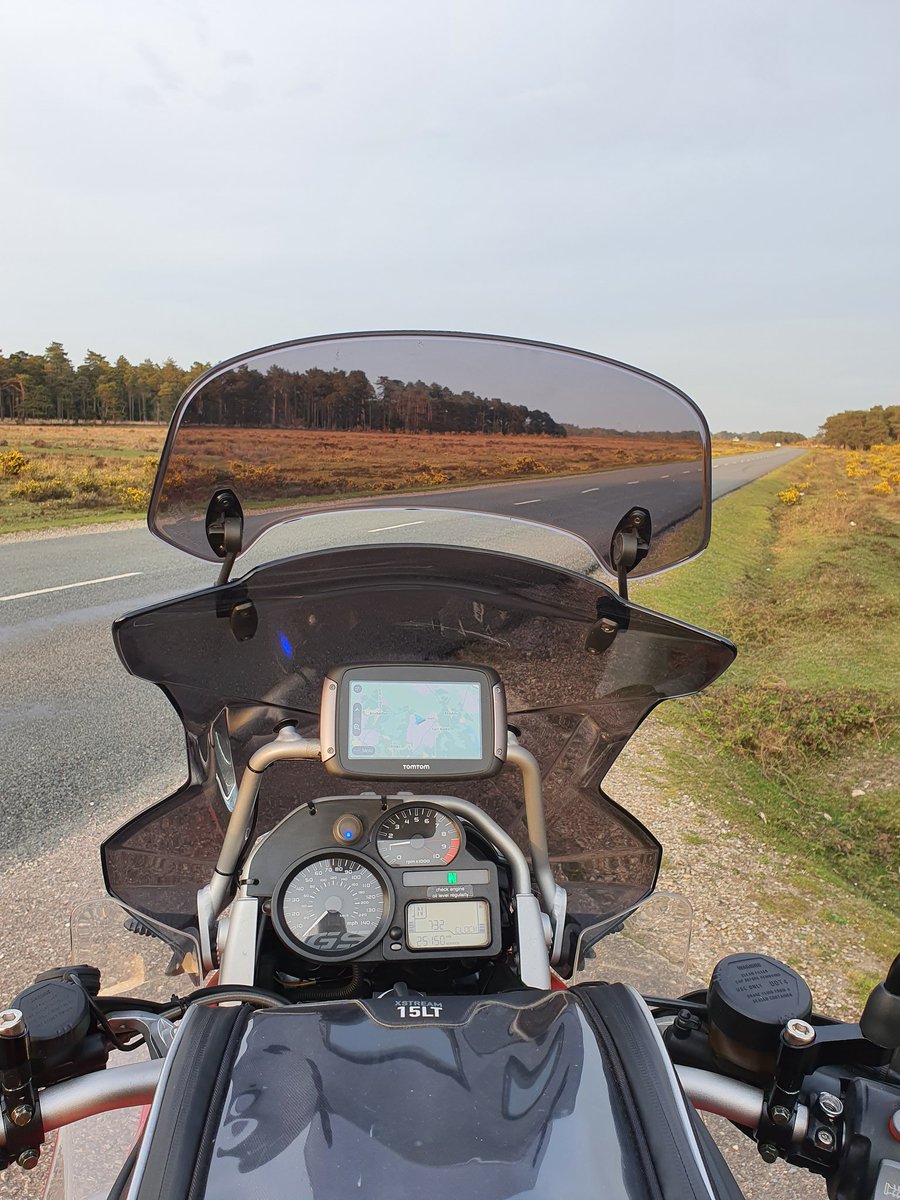 tasker_dan's tweet image. When you&apos;re meeting up with a colleague and friend on the other side of this beautiful National Park...Well it would be wrong not to take the bike really...#sunshine #justgorgeous