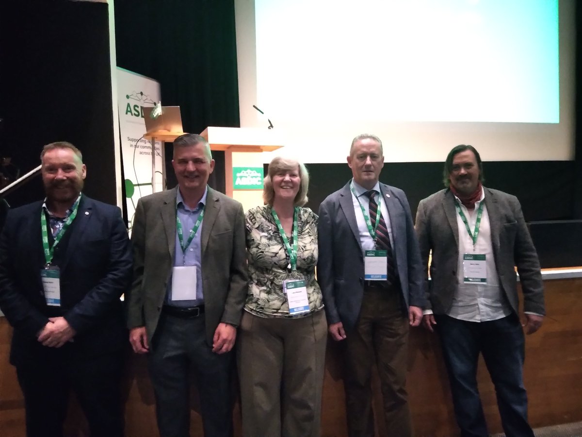 Change Step Wales tweet media