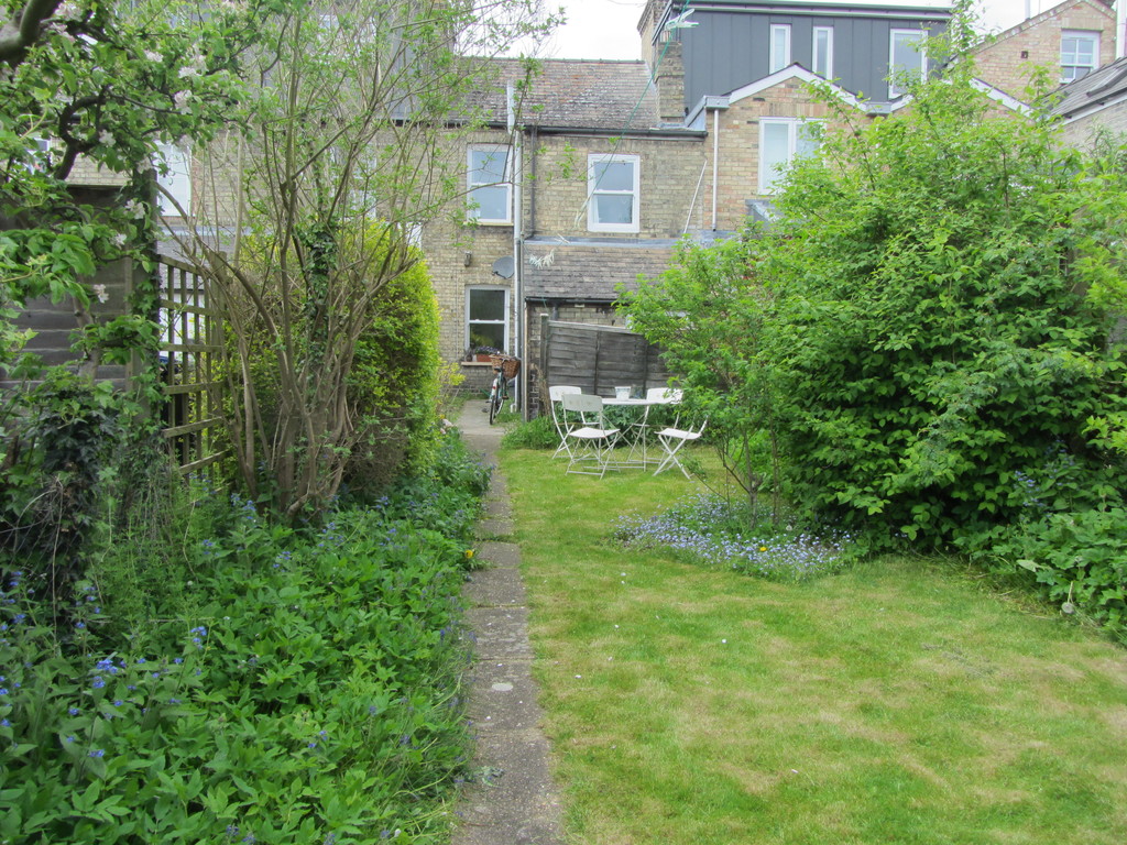 VincentShawRes's tweet image. 🔴#ToRent: #5bed #Victorian #bayfronted #terraced #furnished #house on #GwydirStreet near #MillRoad close to city centre &amp;amp; #RailwayStation. Available to #professional &amp;amp; graduate #sharers. Viewing highly recommended. £2800 pcm