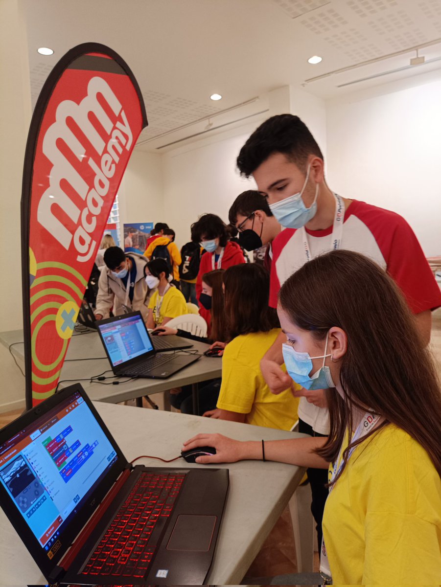 MMM_Academy's tweet photo. TALLER PROGRAMACIÓN VIDEOJUEGOS🕹️💥
#murciainnovando #dgpatrimonio @DgMakers https://t.co/a8w065Y7qi
