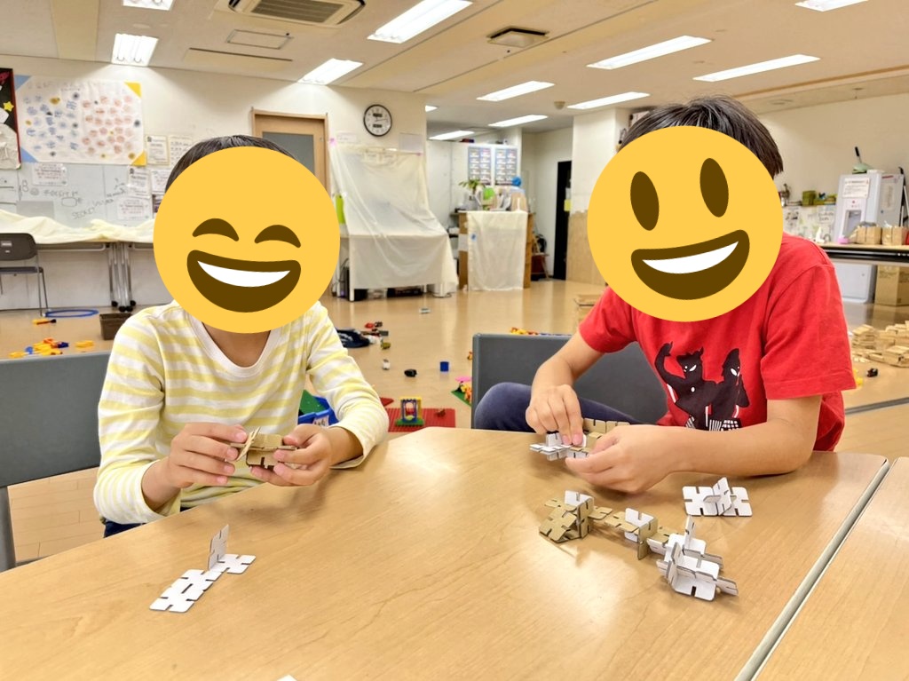 nijiiropokke's tweet photo. 本日の託児も無事終了しました!!
ご協力下さったコミティア実行委員会様 @COMITIAofficial 、どうもありがとうございました🙇✨

次回は7/23,24、夏コ��、8/21関西、そして9/4コミティア&amp;Ｊ庭です！
お申込開始まで、ぜひLINEや📧にご登録してお待ち下さい👇
https://t.co/DSK8n09PYM
#にじいろポッケ https://t.co/DZpEvplxRs