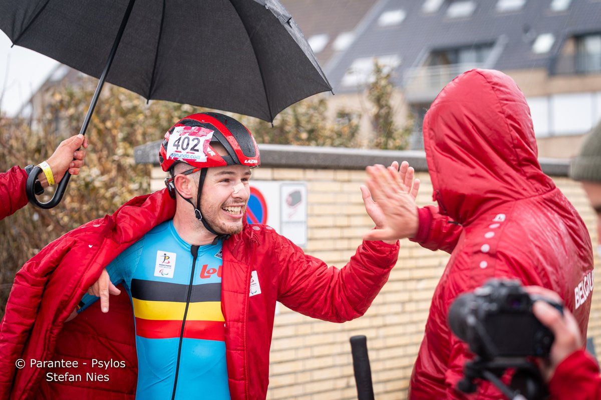 Parantee-Psylos vzw (volg ons verder @GsportVL) (@paranteepsylos) on Twitter photo <a href="/Tim_Celen/">Tim Celen</a> bijt de spits af op de @uci_cycling #paracycling world cup in @oostendesportstad. 👍Om 12u16 start hij als eerste aan zijn tijdrit. Krijgen we dit weekend vreugdetaferelen zoals vorig jaar? 🤩 #gsportvlaanderen
<a href="/sporza/">sporza</a> <a href="/Nieuwsblad_be/">Nieuwsblad.be</a> <a href="/CyclingVL/">Cycling Vlaanderen</a> <a href="/BEParalympics/">Paralympic Team Belgium</a> <a href="/Tim_Celen/">Tim Celen</a> bijt de spits af op de @uci_cycling #paracycling world cup in @oostendesportstad. 👍Om 12u16 start hij als eerste aan zijn tijdrit. Krijgen we dit weekend vreugdetaferelen zoals vorig jaar? 🤩 #gsportvlaanderen
<a href="/sporza/">sporza</a> <a href="/Nieuwsblad_be/">Nieuwsblad.be</a> <a href="/CyclingVL/">Cycling Vlaanderen</a> <a href="/BEParalympics/">Paralympic Team Belgium</a>