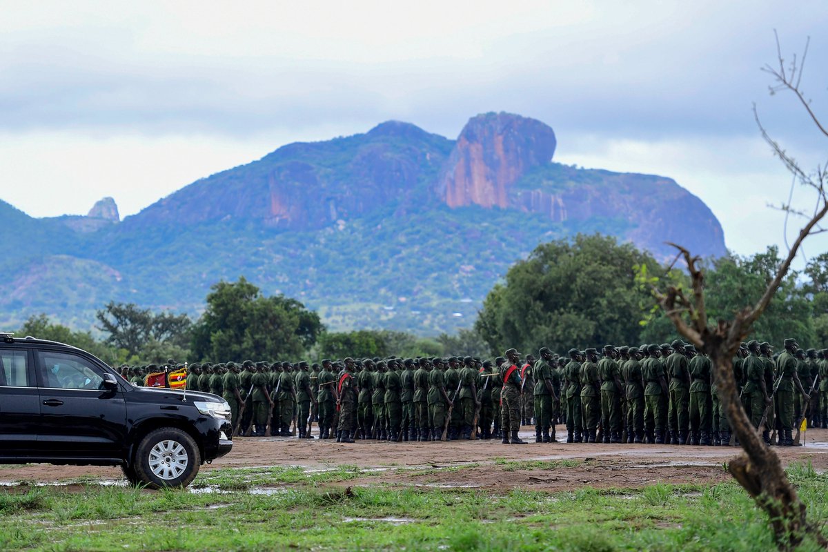KagutaMuseveni's tweet photo. I was in Labwordong, Agago District for the pass out of 2,610 Local Defence Personnel. I was last here many years ago and it was very different. I am glad that the army leaders remembered to revive this place and even established a training wing which is good for security. https://t.co/5XmHHd2G9B