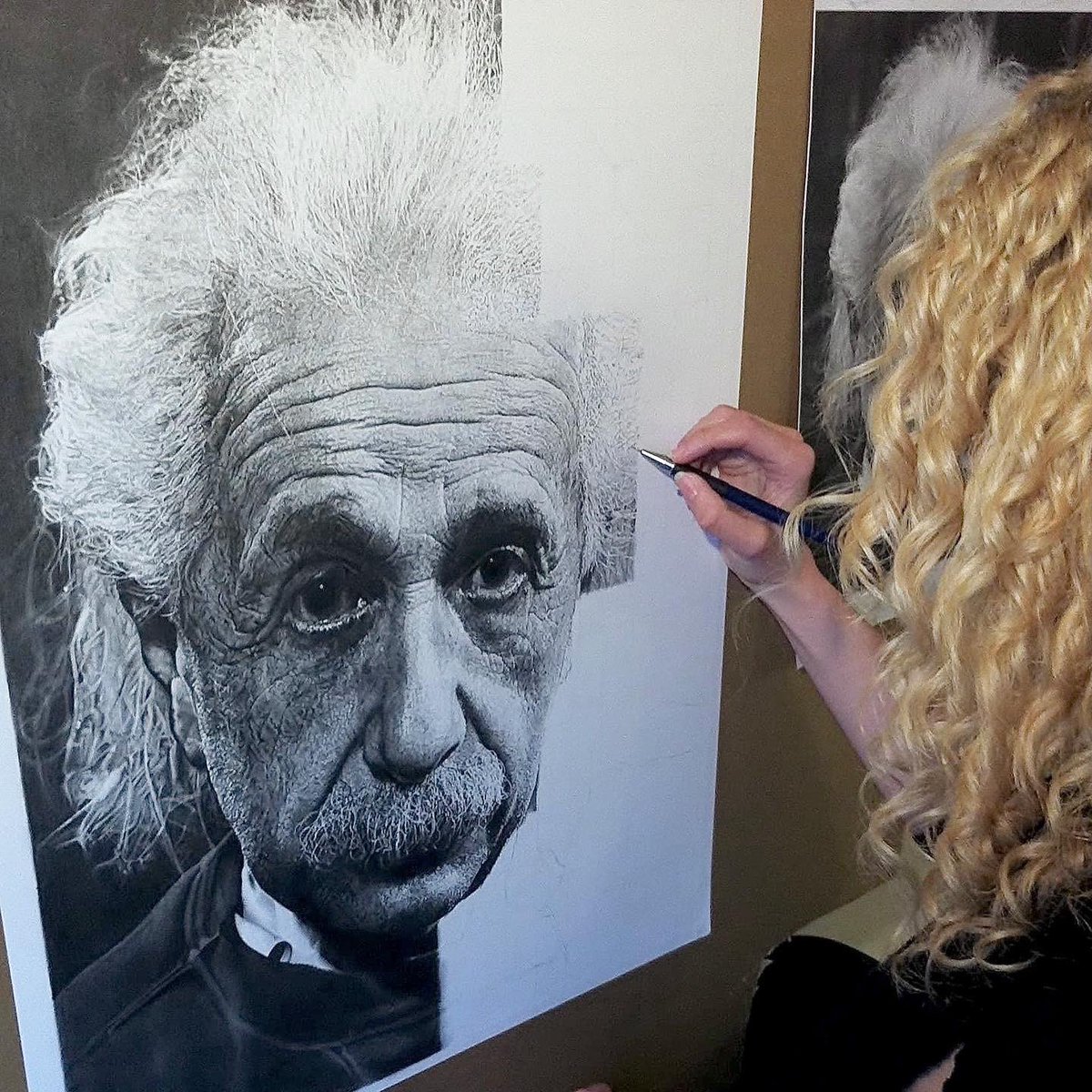 s_messiasart's tweet photo. ✍🏽👩🏼‍🎨 “We cannot solve our problems with the same thinking we used when we created them." ~ #AlbertEinstein 
@AlbertEinstein 
This was my #hyperrealistic #pencil #portrait #drawing I did of Einstein back in 2013 my first attempt at a #realisticportrait 
.
#artwork #messiasart https://t.co/Bzhs23KEWQ