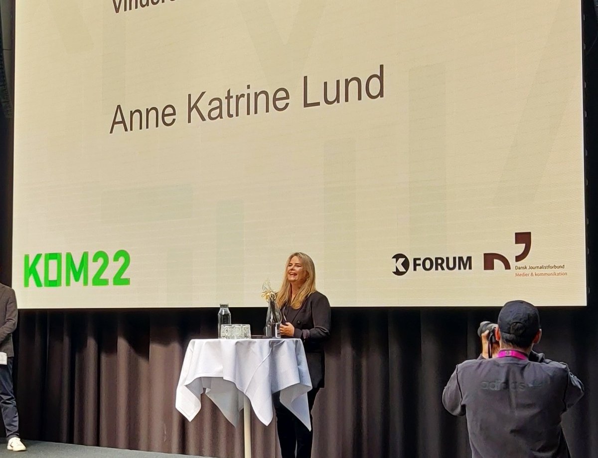 Strategisk rådgiver og ph.d. i retorik Anne Katrine Lund modtager KOM-prisen 2022 på #kom22. Stort tillykke!
<a href="/Kforum/">Kforum</a> <a href="/akl_nu/">Anne Katrine Lund</a>
