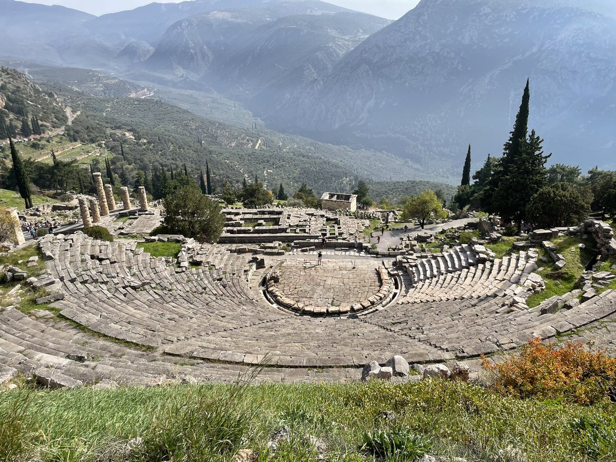 c_____d____'s tweet image. bro what even is life i lived here