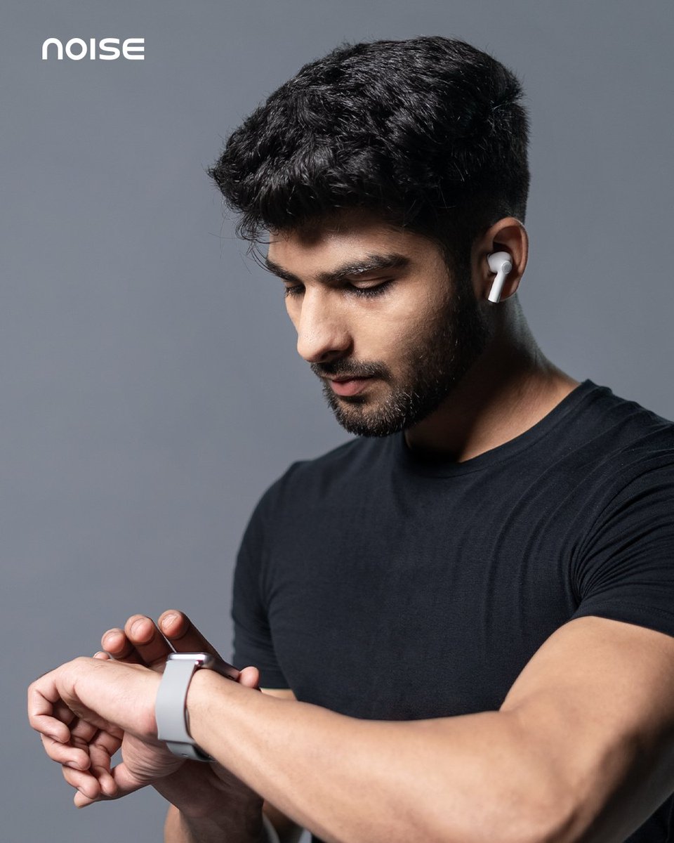 gonoise's tweet photo. Turn your workout mode on with our No. 1 smartwatch and snug-fitting earbuds, that stay put when you move.
#WorkoutWithNoise #Noise https://t.co/M8xhUMc6UA