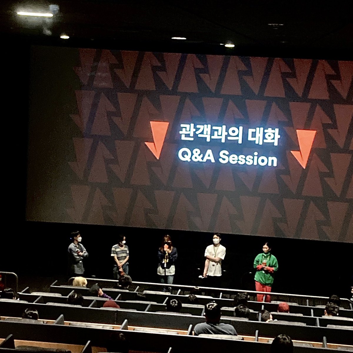 단편영화 [힘찬이는 자라서] #전주영화제 GV #강숙 #강숙출연 하하호호 #힘찬이는자라서 김은희감독님 노재원배우님과 함께 👏👏👏Translate post