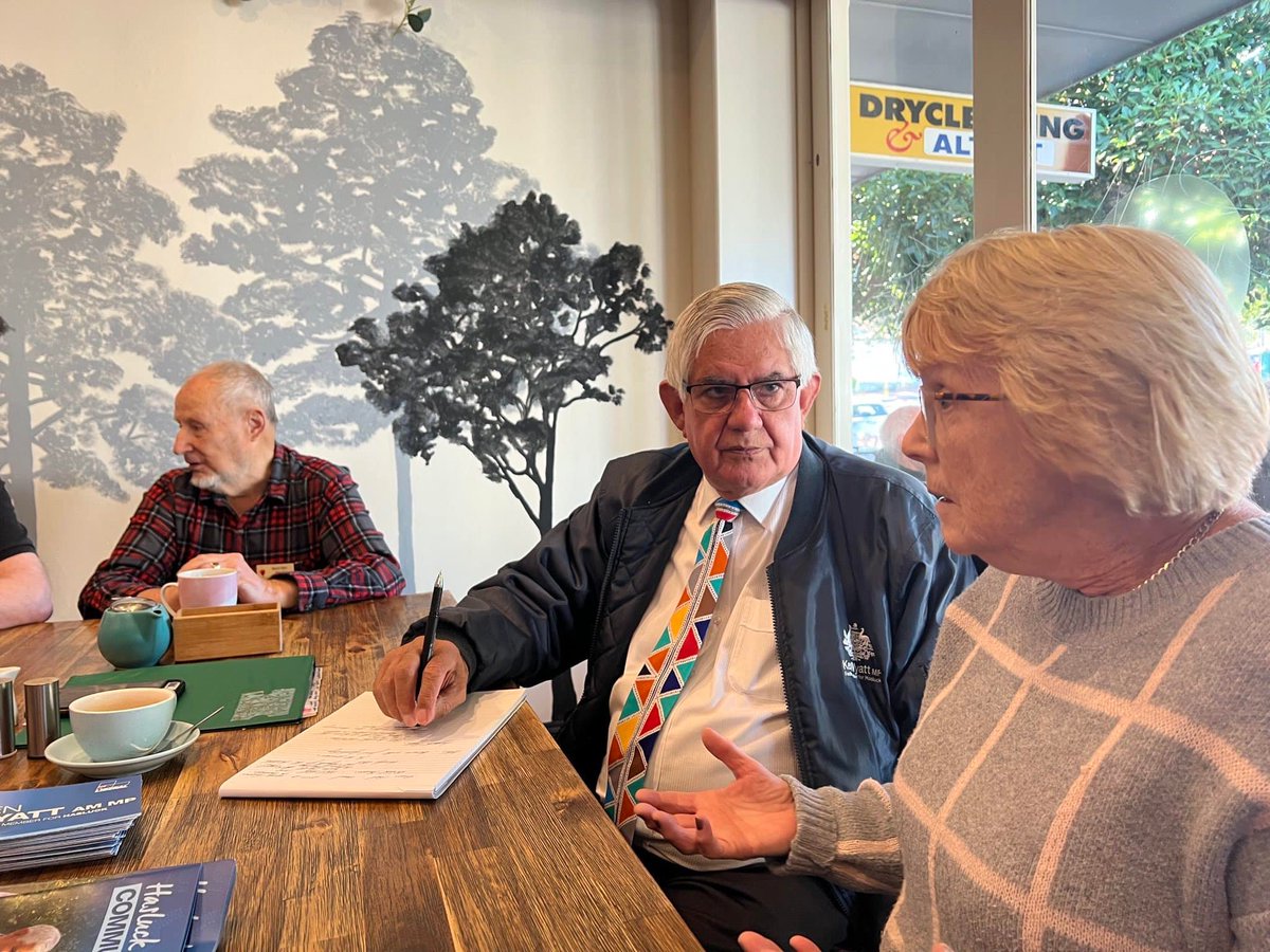 KenWyattAM's tweet photo. Kalamunda is where I call home, and I love nothing more than sitting down and hearing from locals. 

Thank you to those who joined me at Old Mates Cafe to share their ideas on how we can continue to make Hasluck an even better place to live and work. https://t.co/3mf0AaBcPg