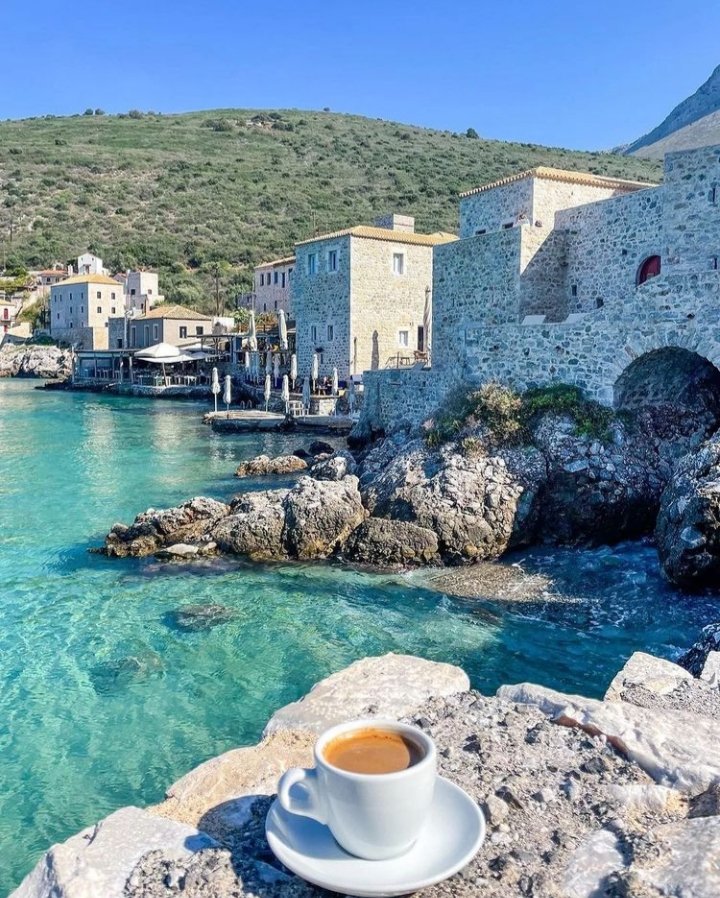 DiogenisSinopis's tweet image. Liméni, Laconía, Greece.
💙☕🇬🇷