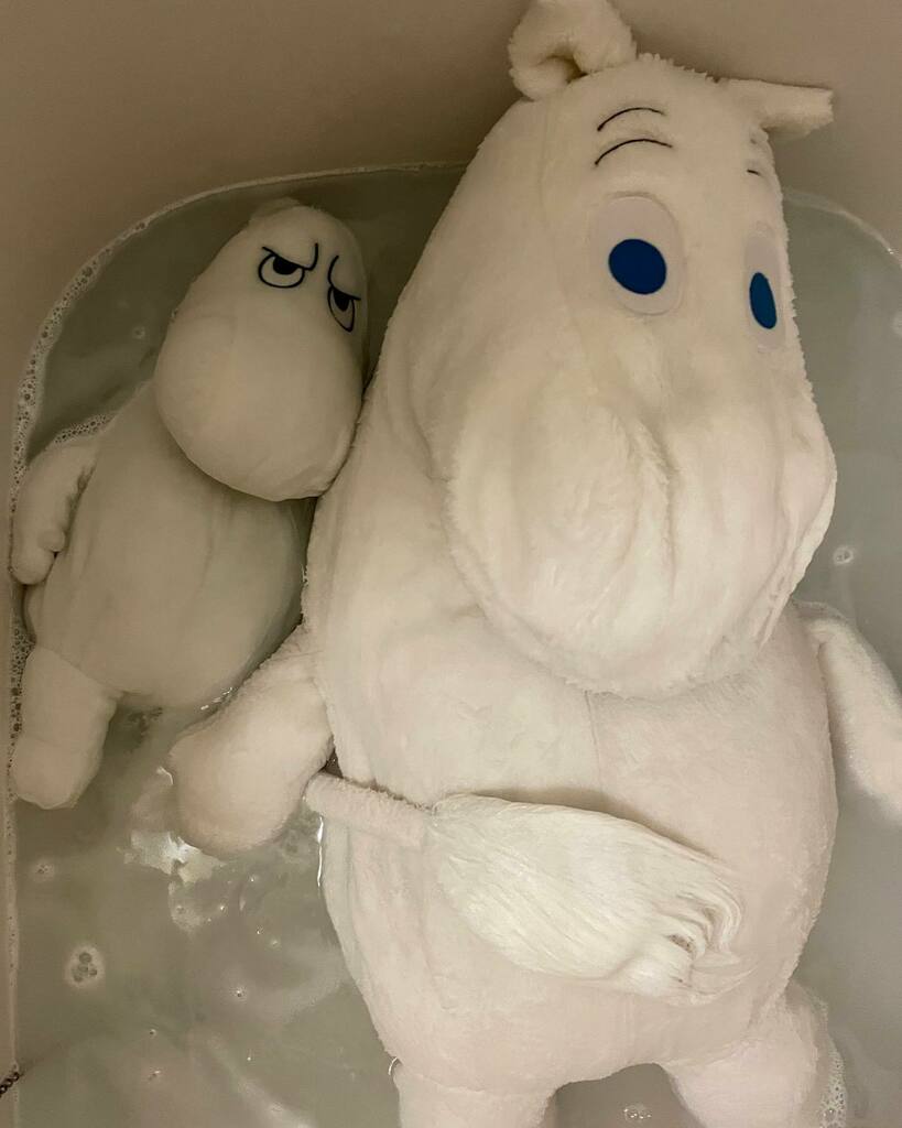AhchanMoochan's tweet photo. シワシワ〜🫠

#ムーミン 
#ムーミンのある暮らし 
#ムーミンなくらし #モラン 
#むーちゃん #あーちゃん #もーちゃん 
#moomin 
#molan 
#thegreek #moominlife #moominlove #moominlifestyle 
#angrymoomin 
#moochan #ahchan 
#mochan https://t.co/SB8rDoOXyt